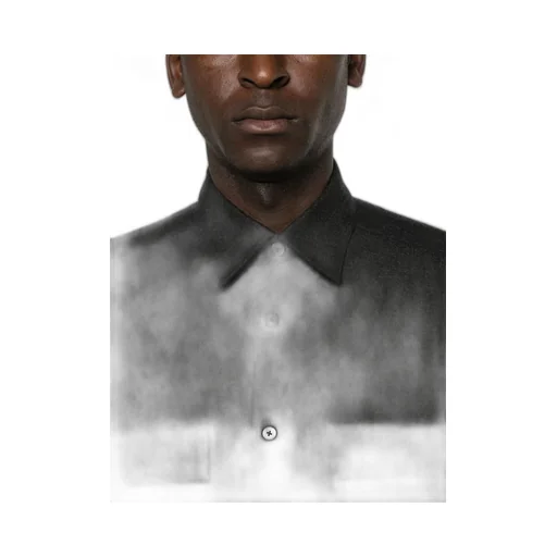 Button-Up Shirt With Two Chest Pockets