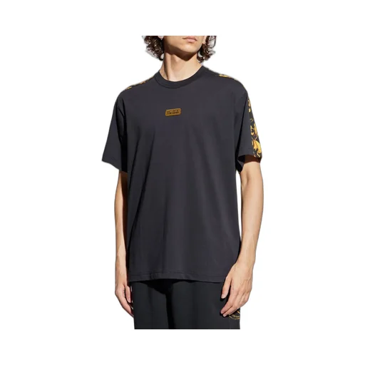 T-Shirt With Baroque Print