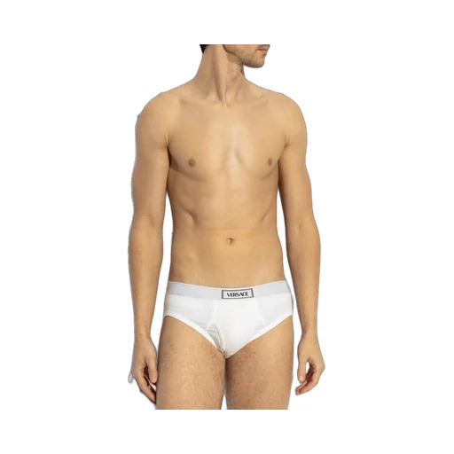 Logo Briefs