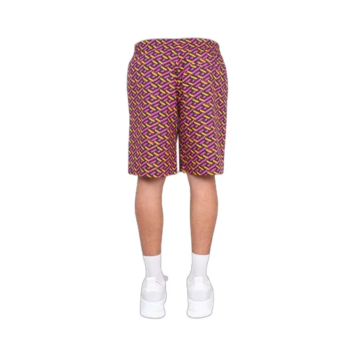 Medusa Chain Print Shorts