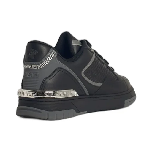 Medusa '95 Low-Top Sneakers