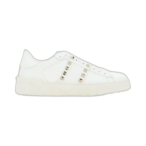 Low Top Sneakers