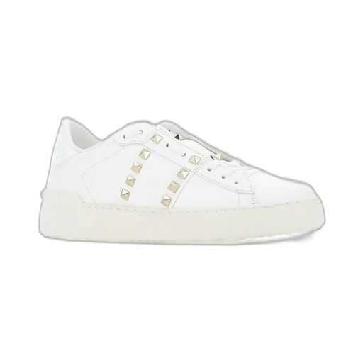 Low Top Sneakers