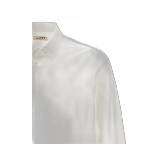 Shirt With Floral Appliqué