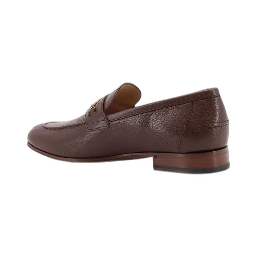 Loafer With Chain Detail