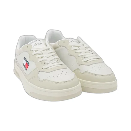 Court Sneakers