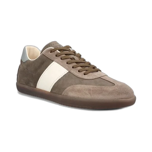 Low-Top Sneakers