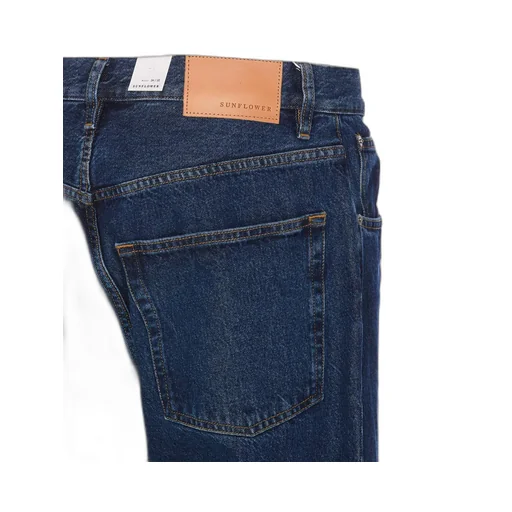 Wide-Leg Jeans
