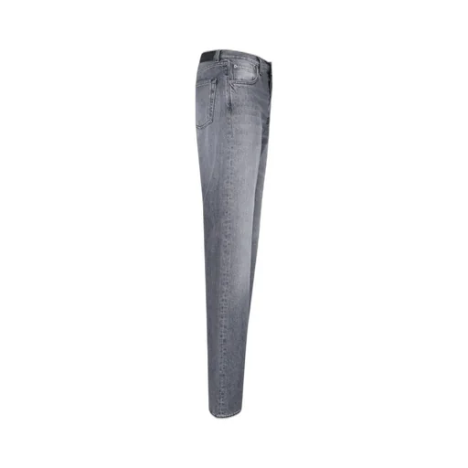 Straight-Leg Jeans