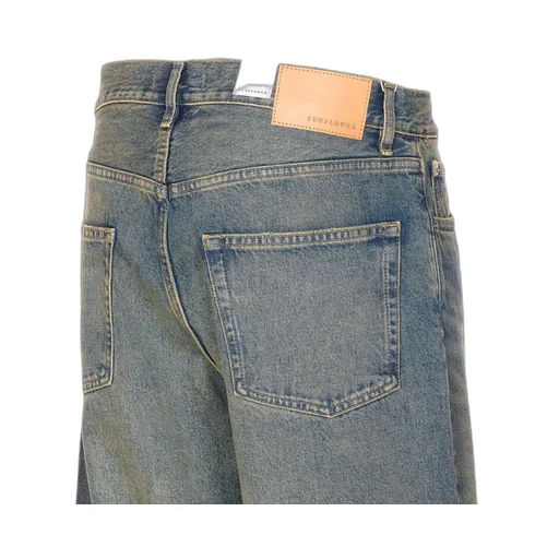 Wide-Leg Jeans