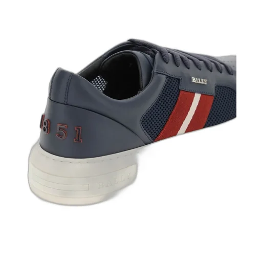 Low-Top Sneakers