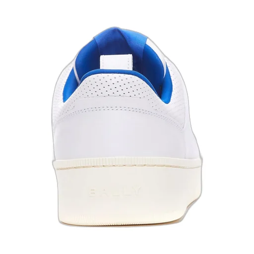 Low-Top Sneakers