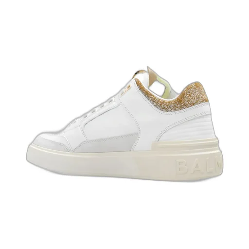 Low-Top Sneakers