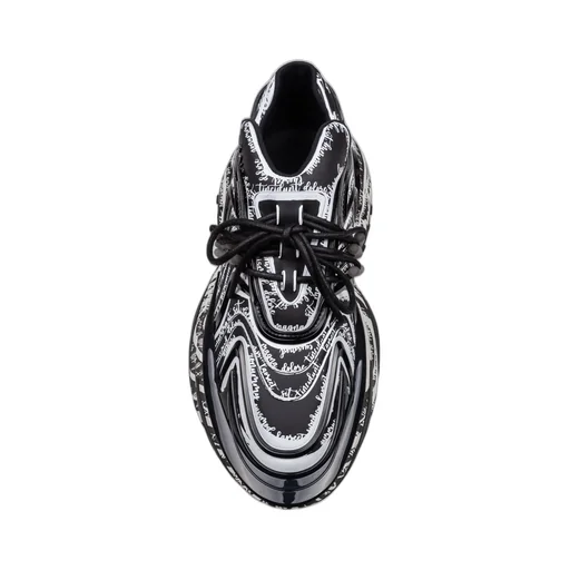 Runner Sneakers
