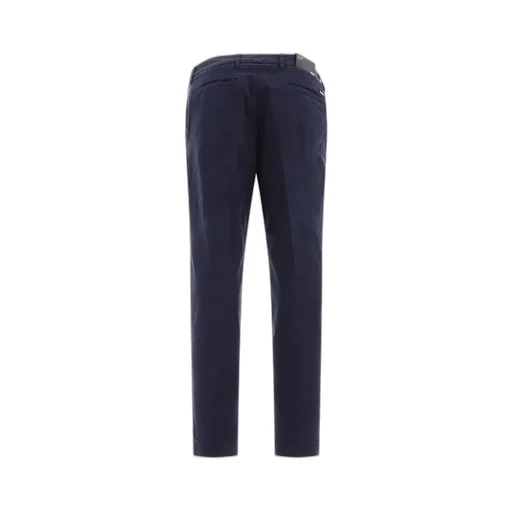 Chinos