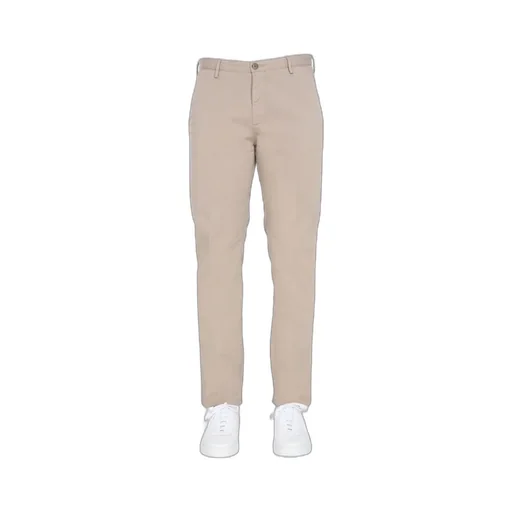 Chinos