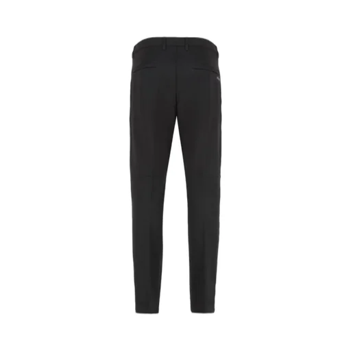 Chinos