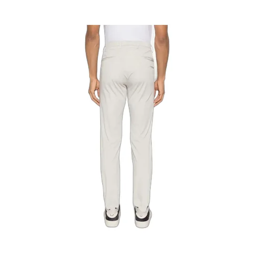 Chinos