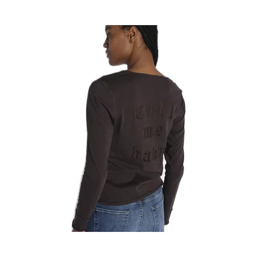 Long Sleeve V-Neck Top