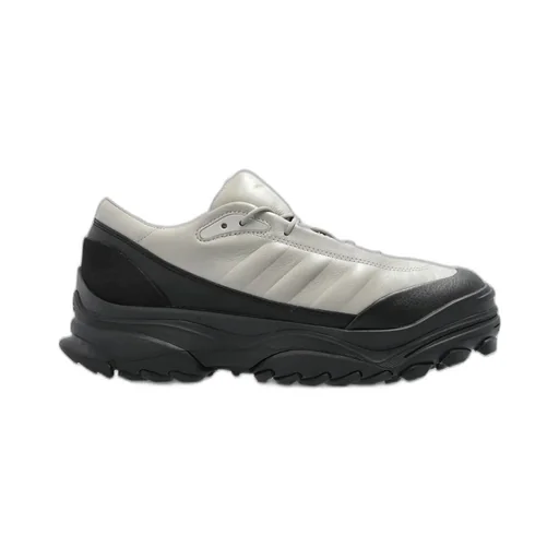 Low-Top Sneakers