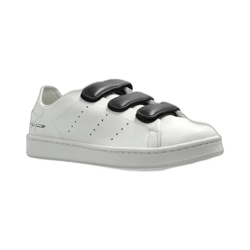 Low-Top Sneakers With Velcro Straps
