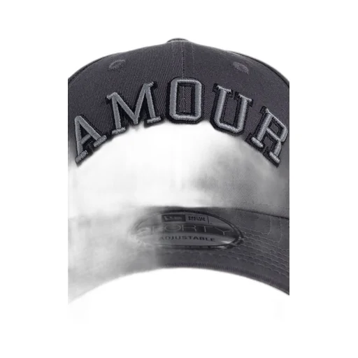 Amour Cap