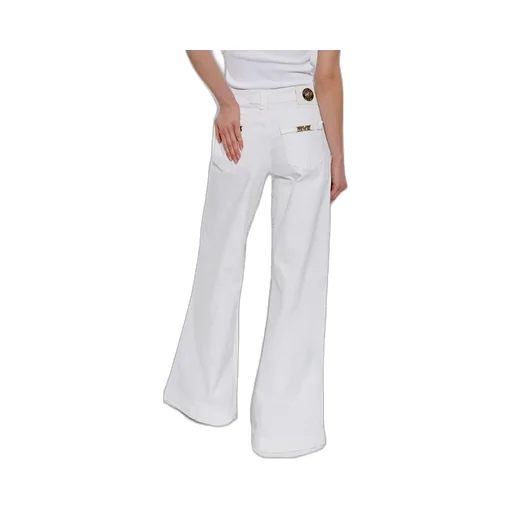 Wide-Leg Jeans