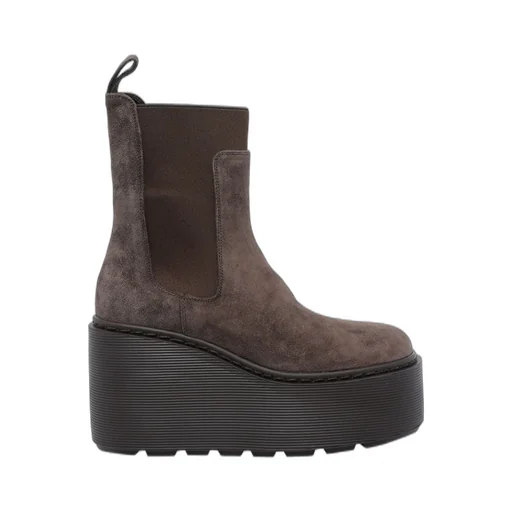 Platform Chelsea Boots