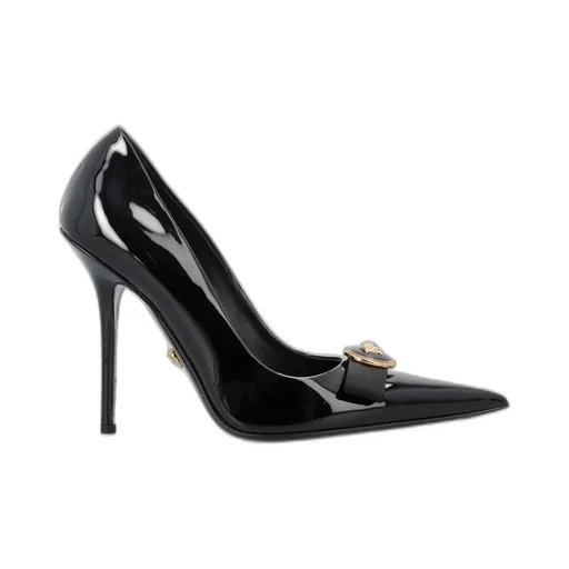 Pointed-Toe Pumps