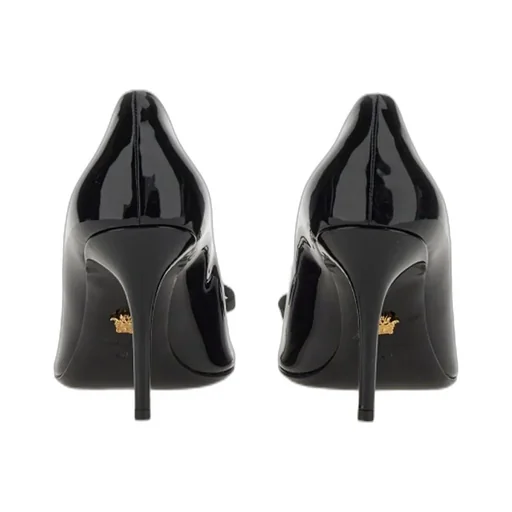 Pointed-Toe Pumps