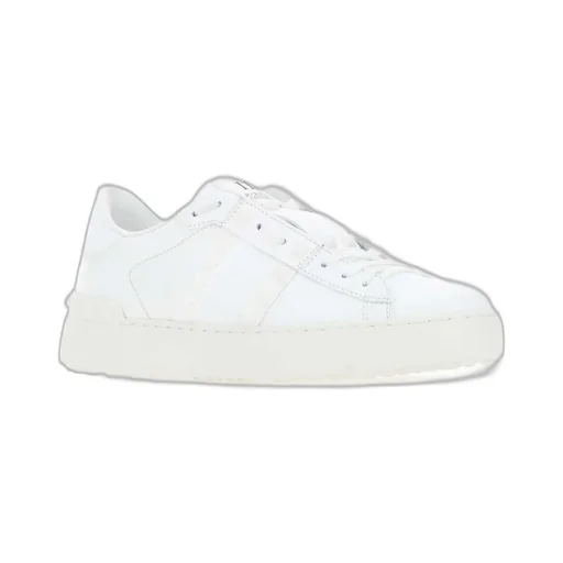 Low-Top Sneakers