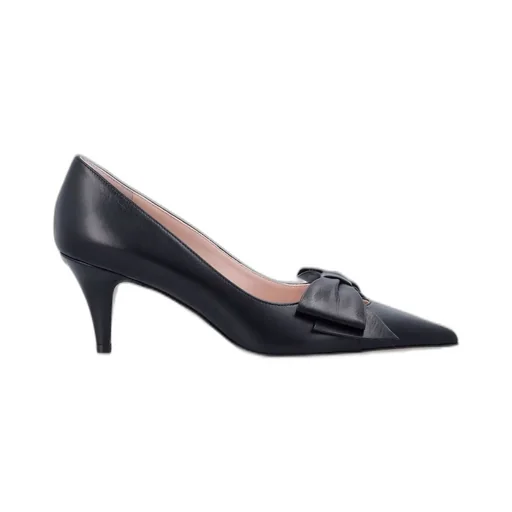 Pumps With Bow