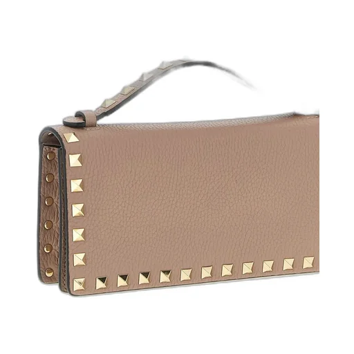 Studded Wallet On Chain