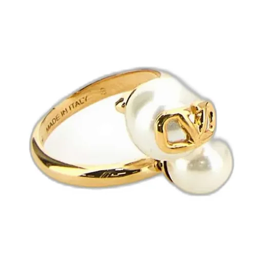 Pearl Ring