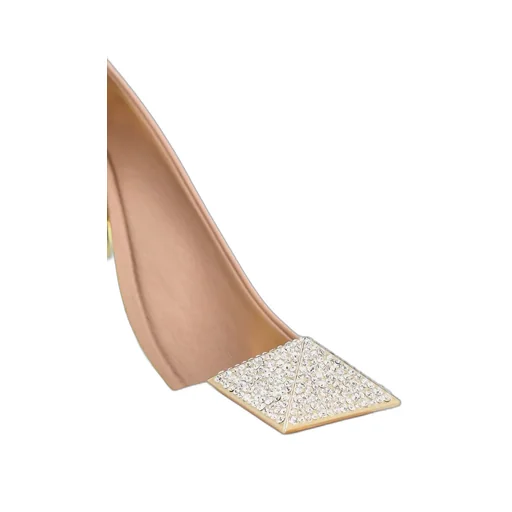 Pointed-Toe Pumps With Crystal-Embellished Buckle