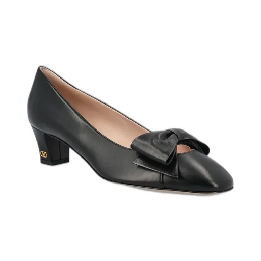 Bow Detail Pumps