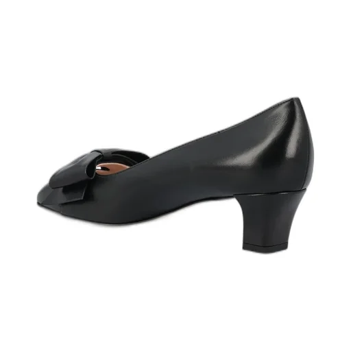 Bow Detail Pumps