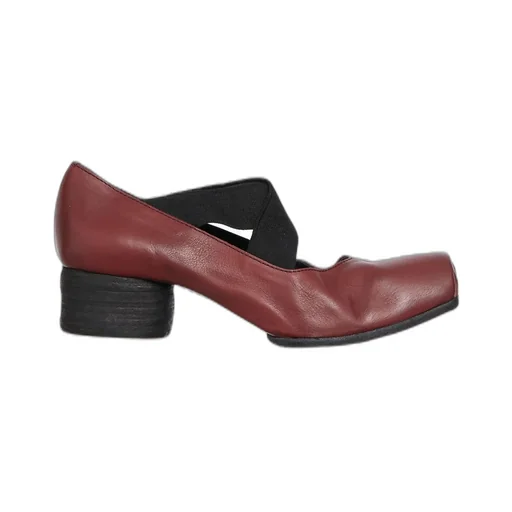 Mary Jane Pumps