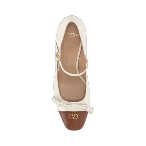 Mary Jane Pumps