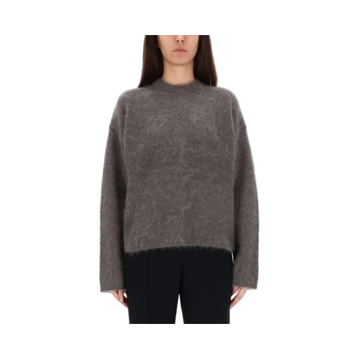 Pullover Sweater