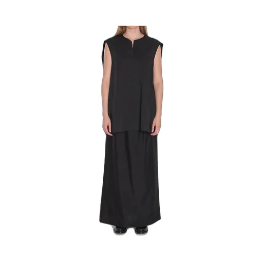 Sleeveless V-Neck Top