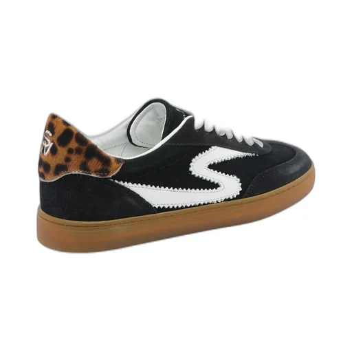 Low Top Sneakers