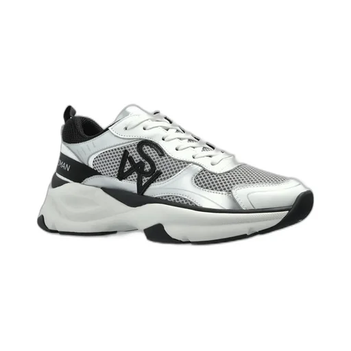 Low-Top Sneakers