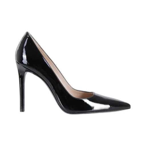 Pointed-Toe Pumps