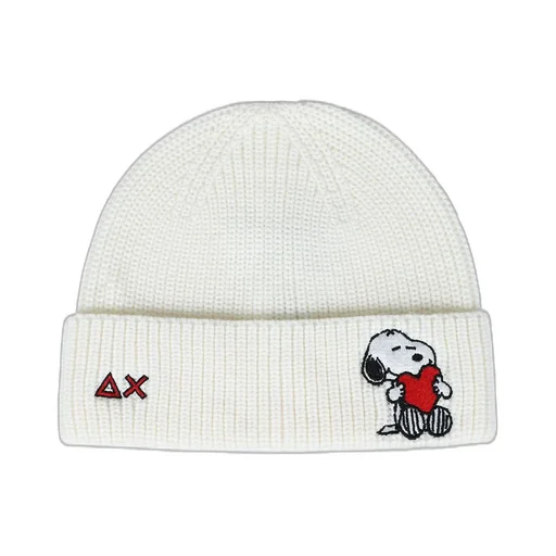 Beanie With Snoopy