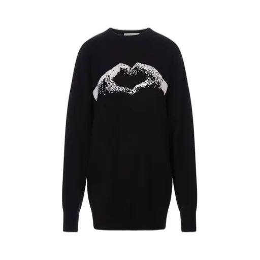 Sweater With Heart Hands Graphic