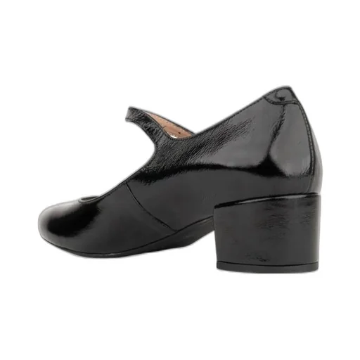 Mary Jane Pumps
