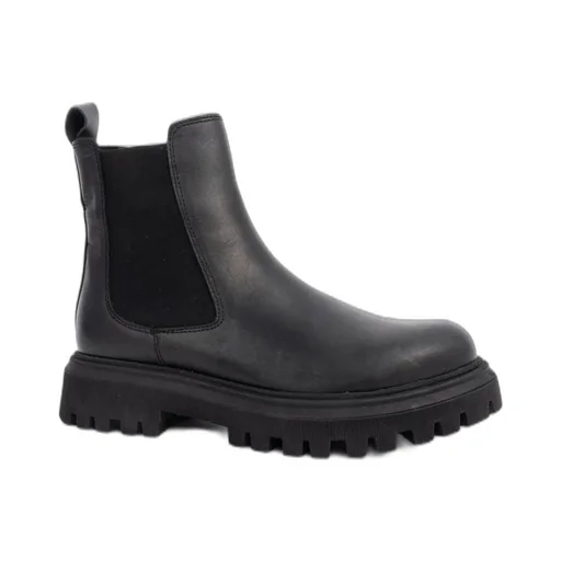 Chelsea Boots