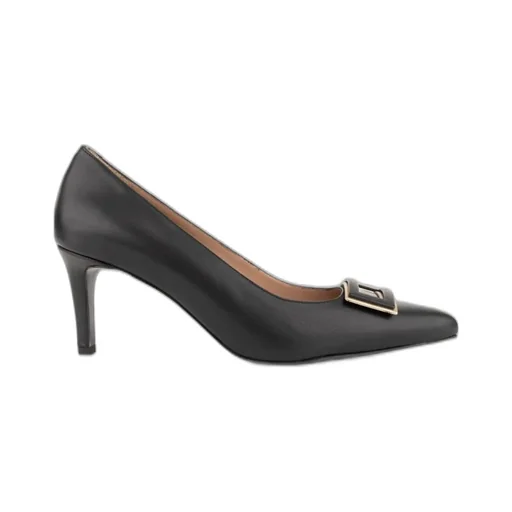 Pointed Toe Pump With Buckle Detail