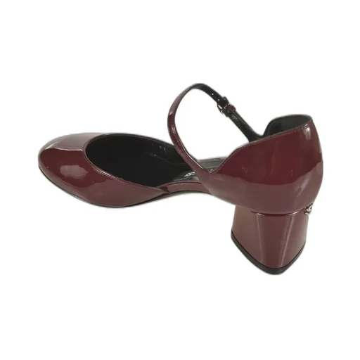 Mary Jane Pumps